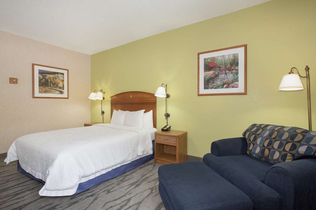 Hotel Baymont By Wyndham Thornton Pokoj fotografie